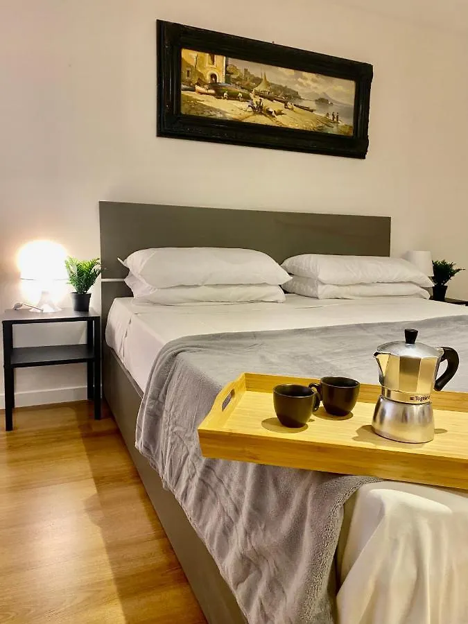 Toledolux Apartamento Nápoles 0*,  Itália